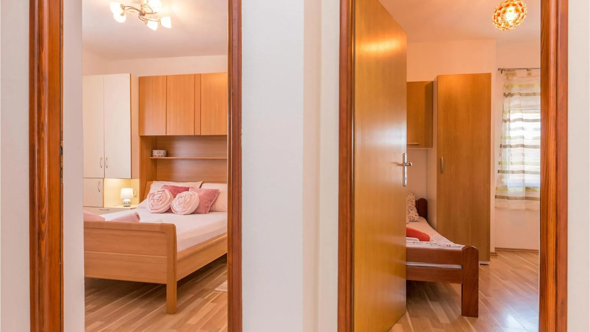 Holiday home Stunning Home In Galovac With Kitchen