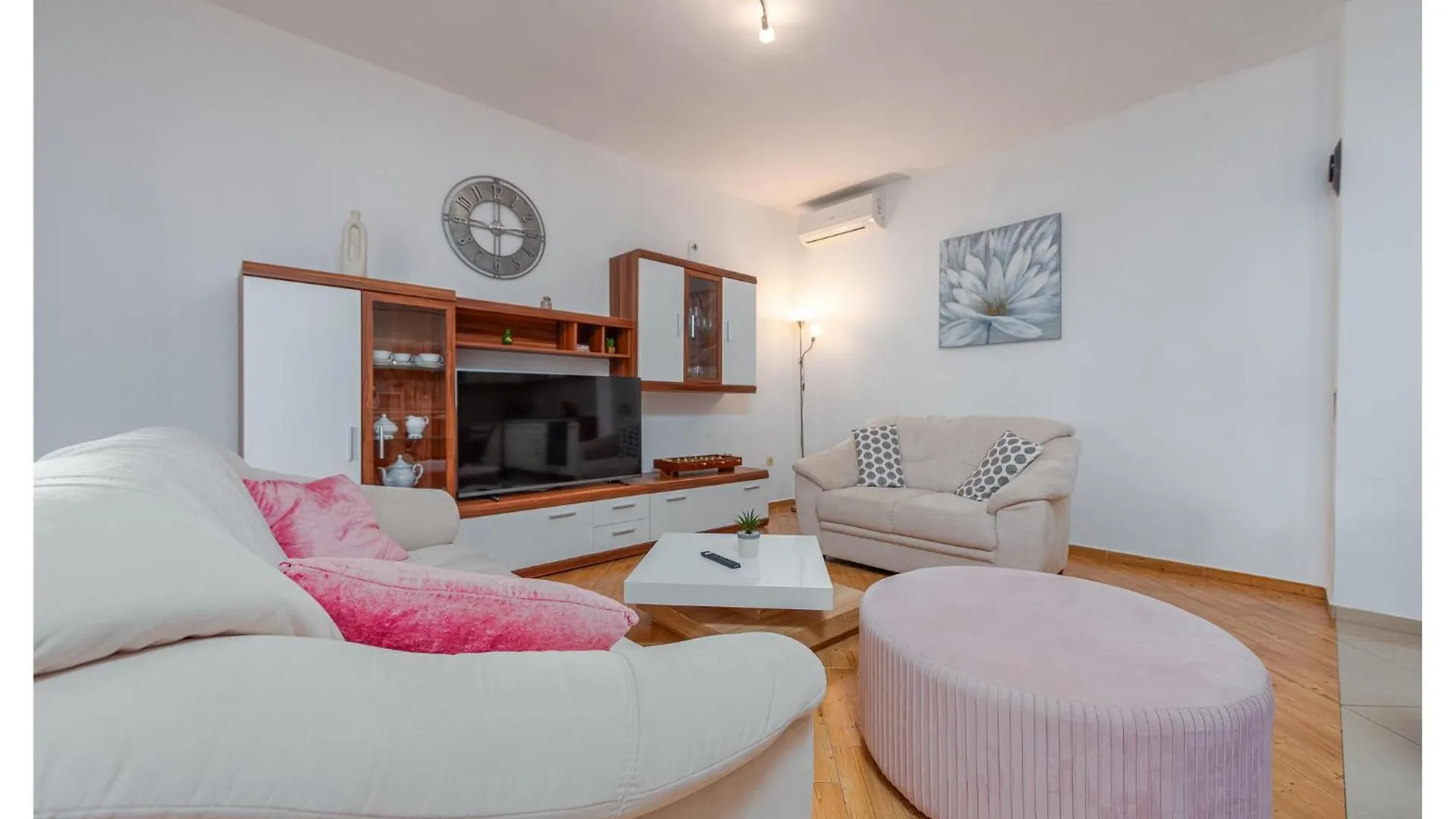 Holiday home Stunning Home In Galovac With Kitchen Croatia
