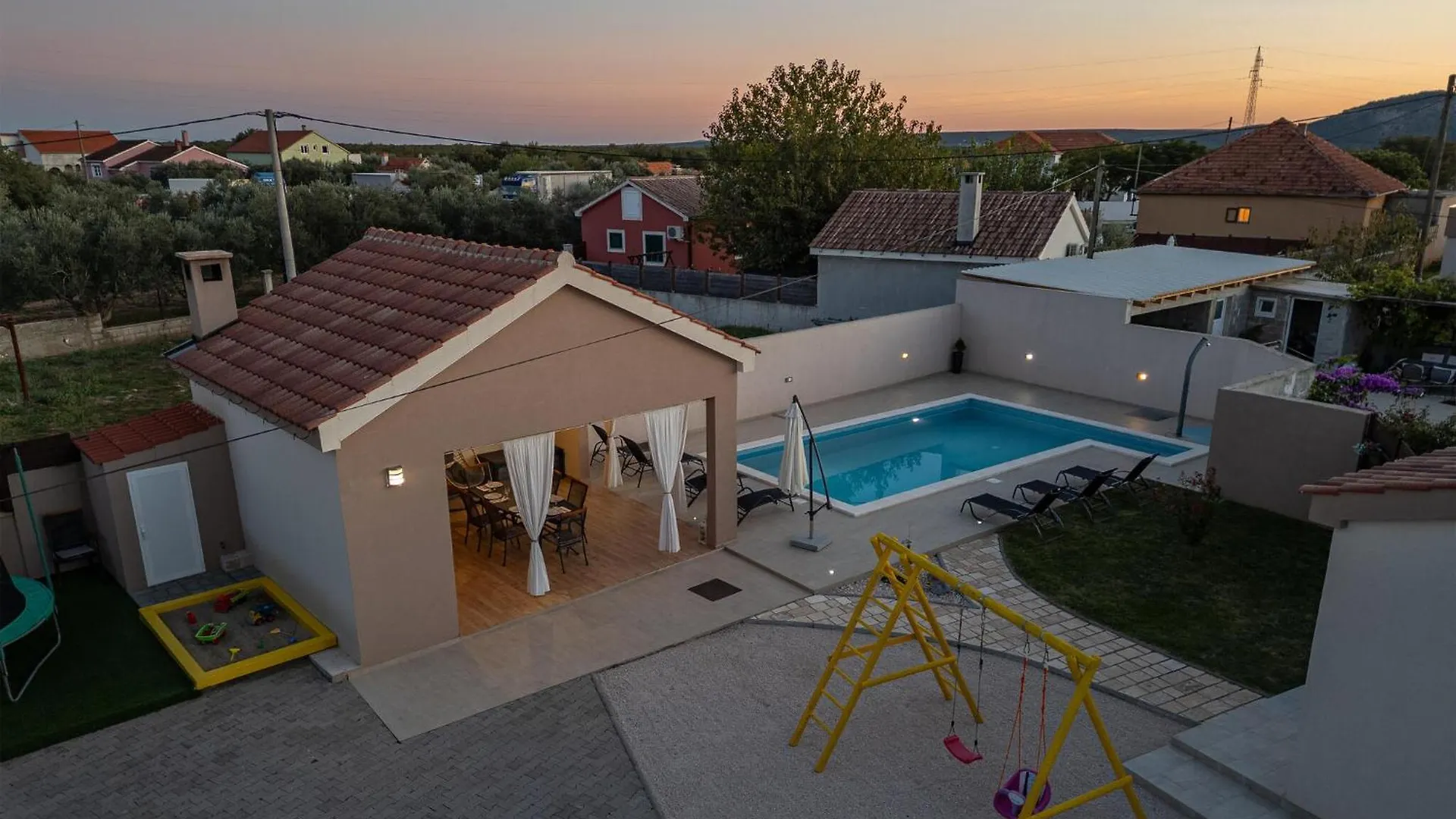 Stunning Home In Galovac With Kitchen Croatia